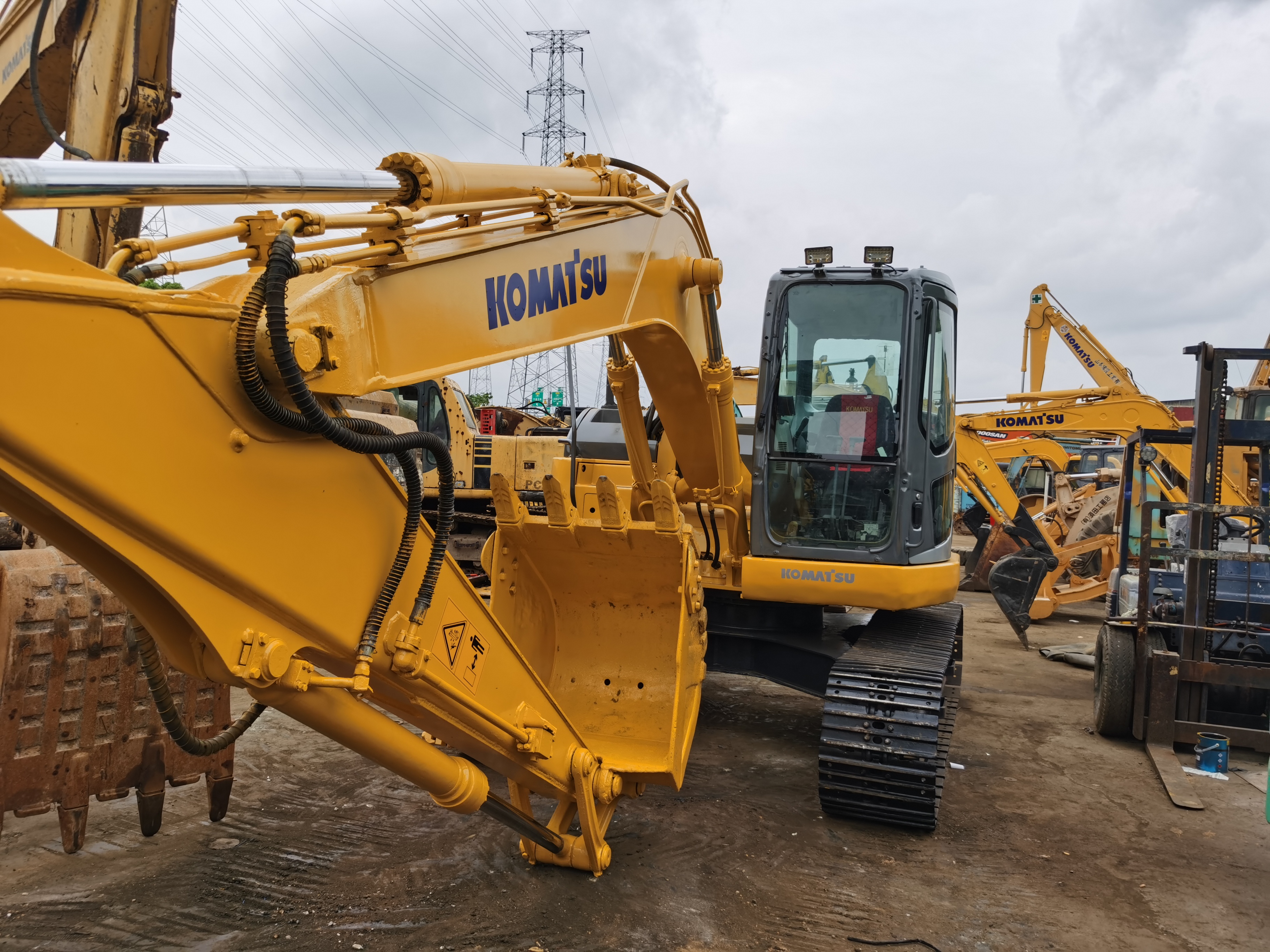 Komatsu PC128US Excavator