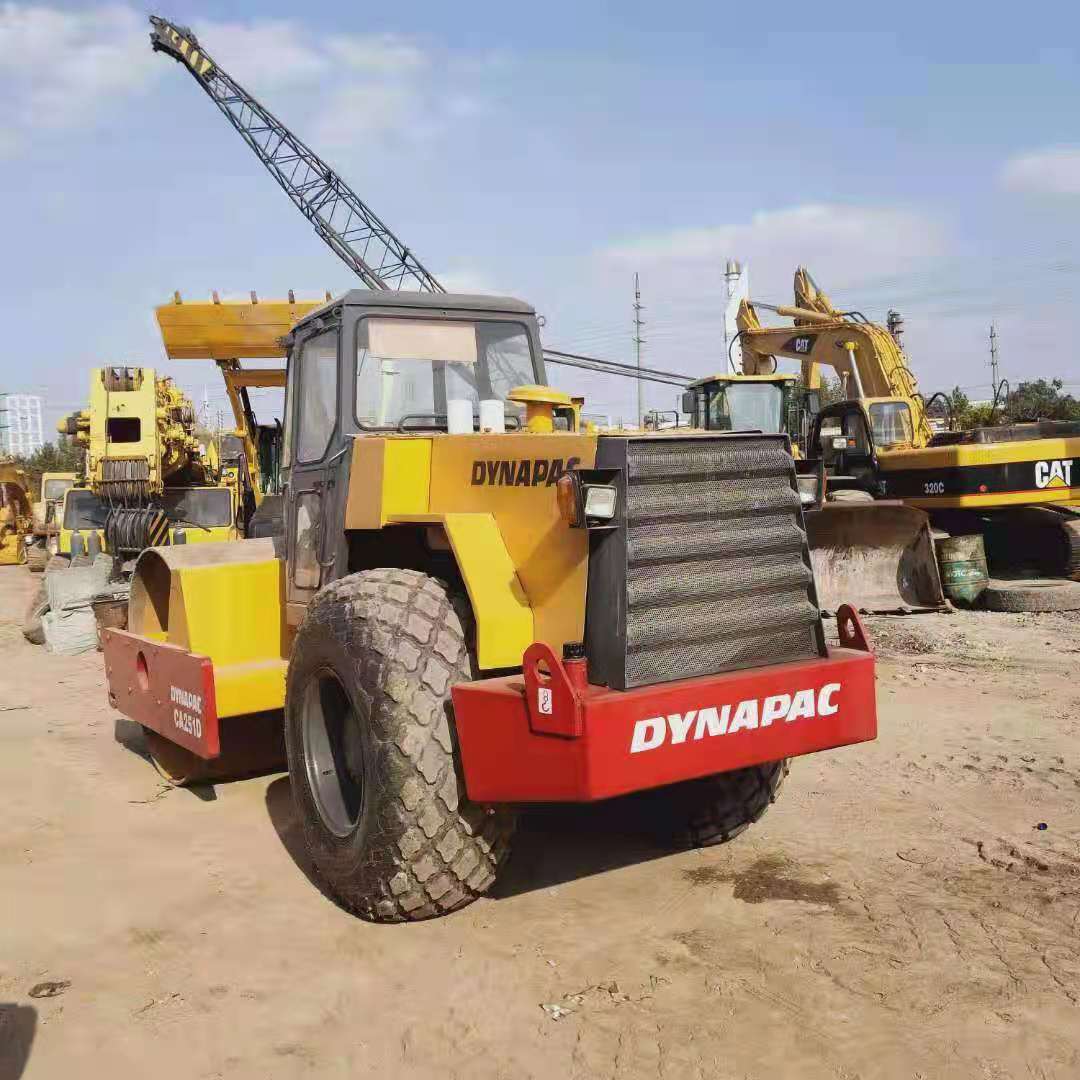 dynapac ca251d rollar