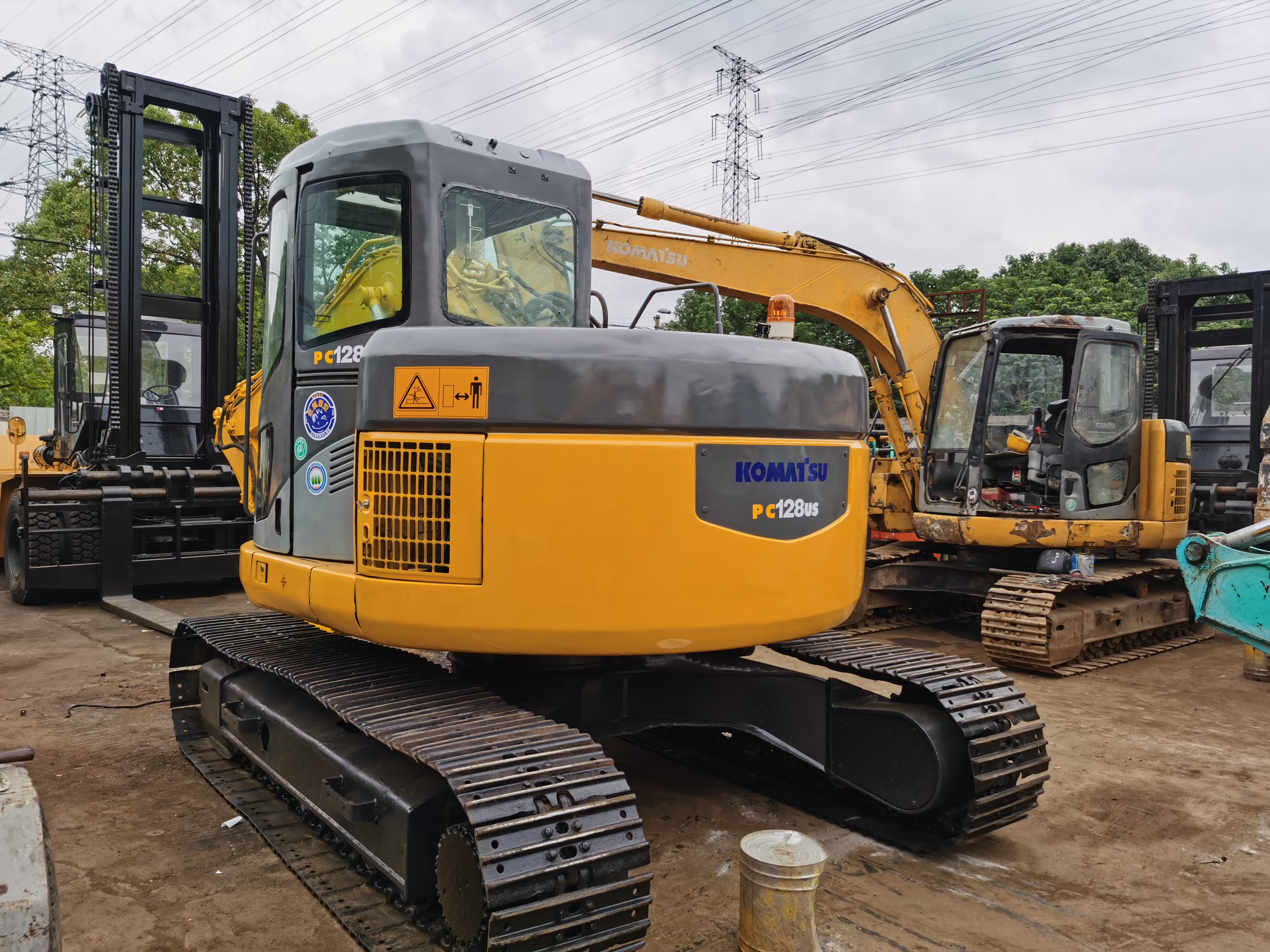 Komatsu PC128US Excavator