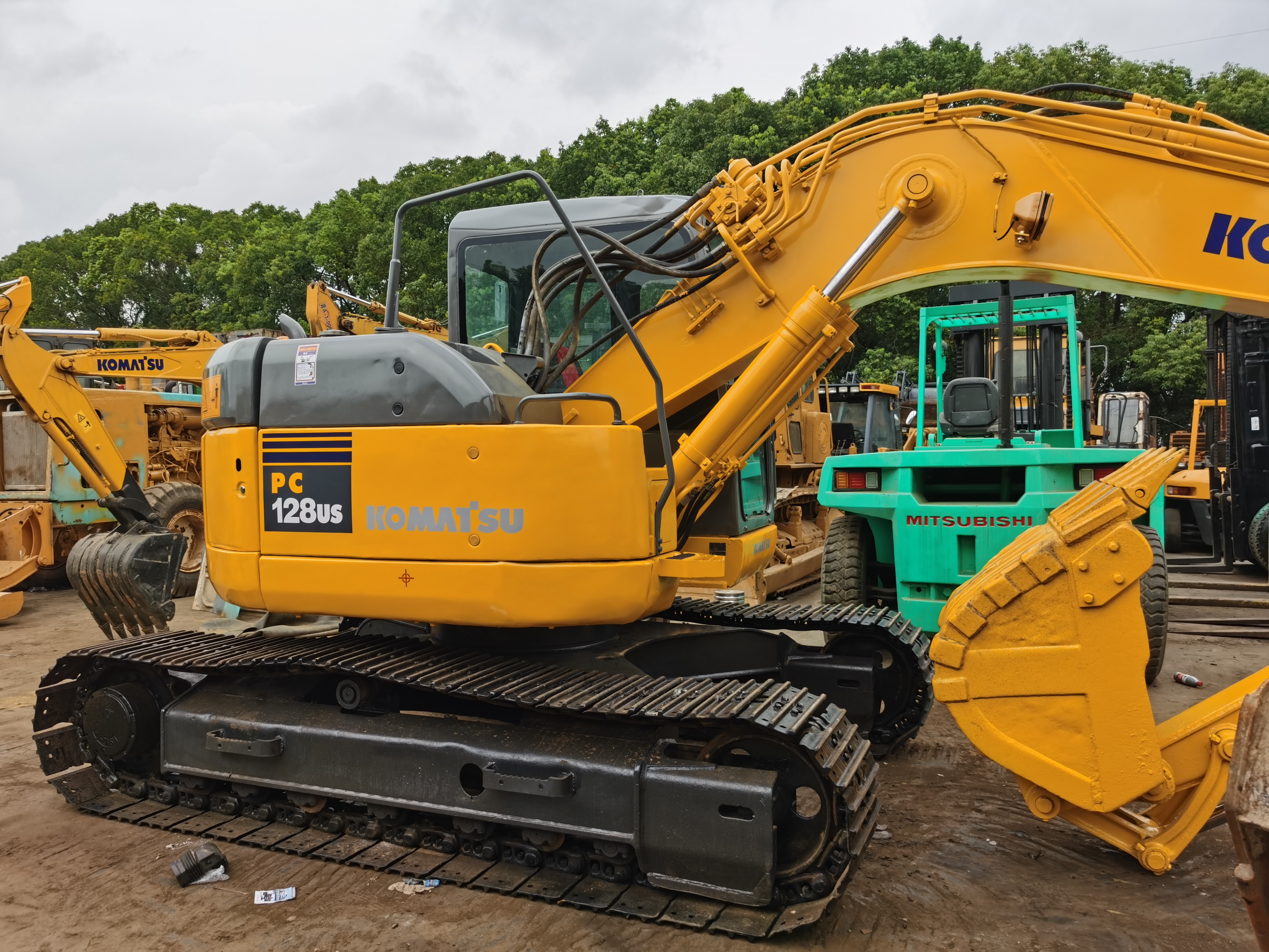 Komatsu PC128US Excavator