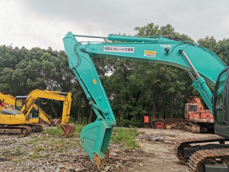 Kobelco SK200-8 Excavator