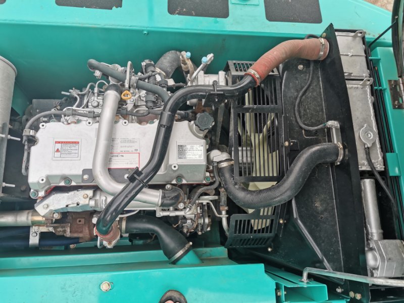 Kobelco SK200-8 Excavator