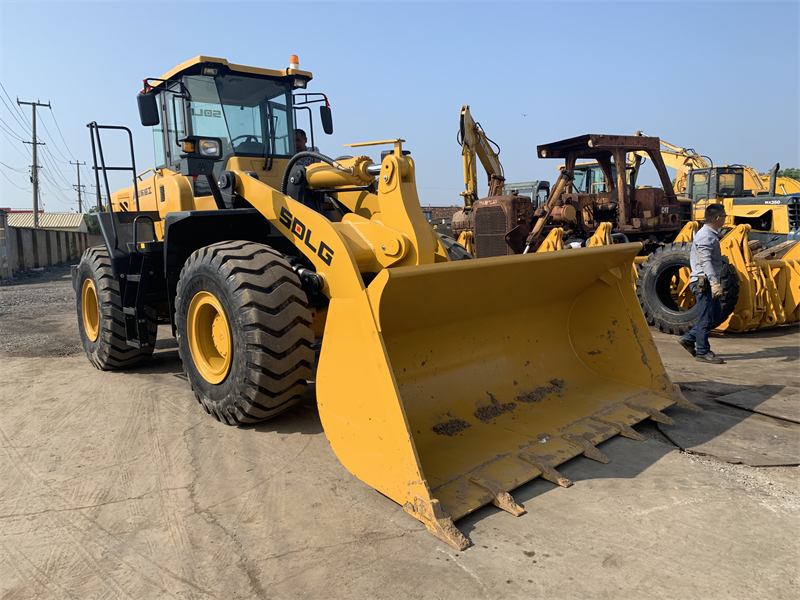 SDLG 956L Loader