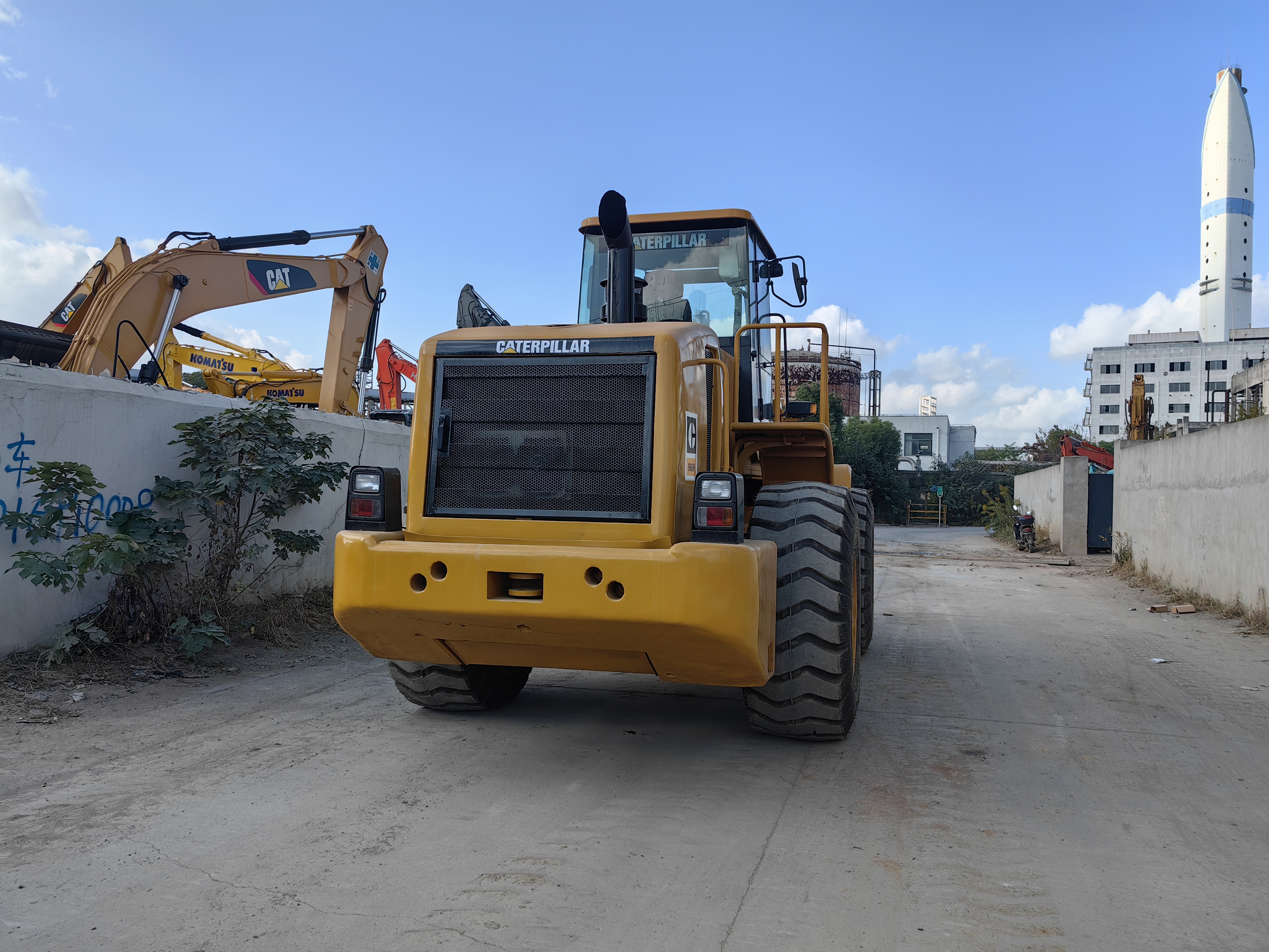 used loader cat 966h with clamp