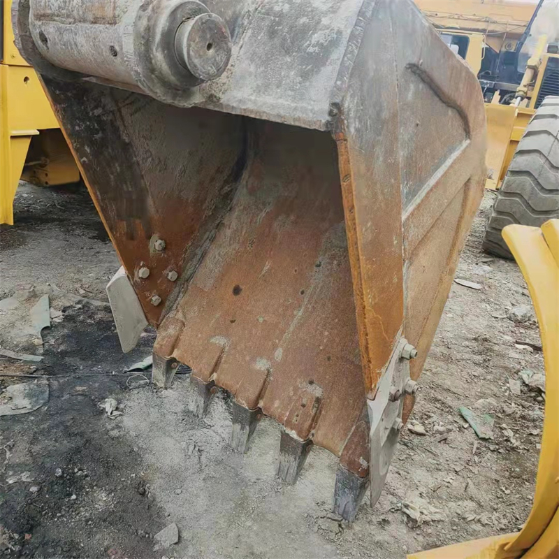 Hyundai 215-9T Excavator