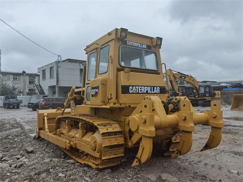 Caterpillar D6D  Bulldozer