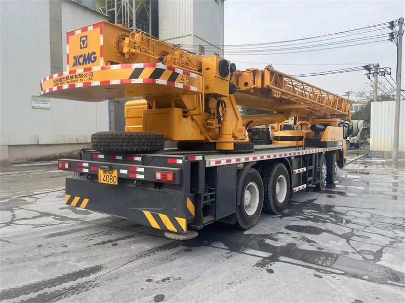 xcmg qy50 50ton truck crane