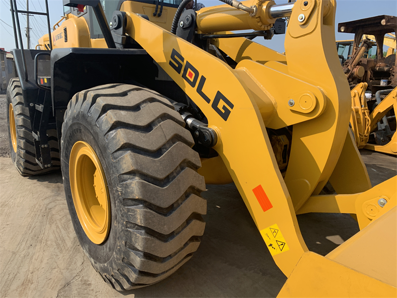 SDLG 956L Loader