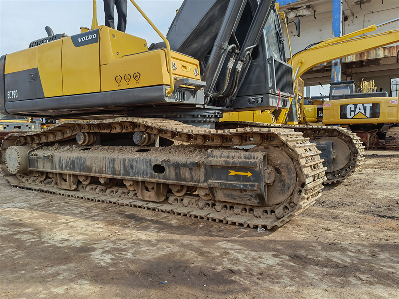 Volvo EC290B Crawler Excavator