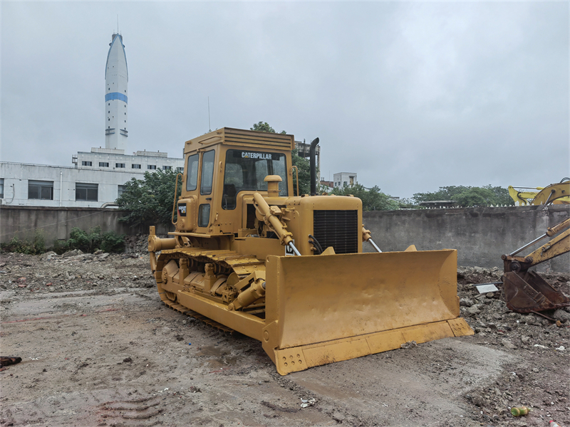 Caterpillar D6D  Bulldozer