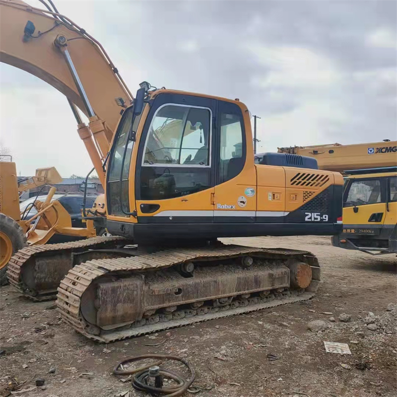 Hyundai 215-9T Excavator