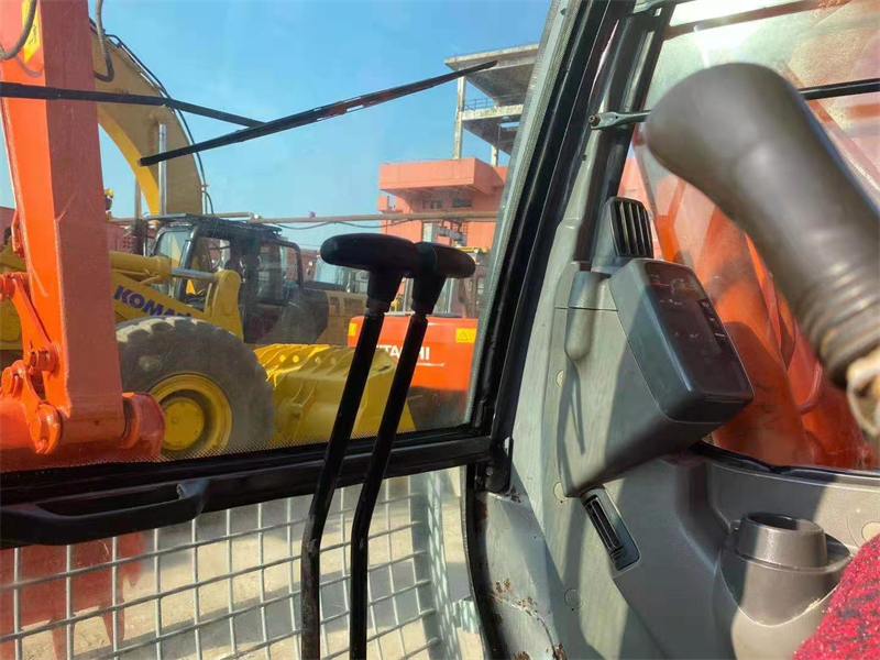 Hitachi ZX120-6 Excavator