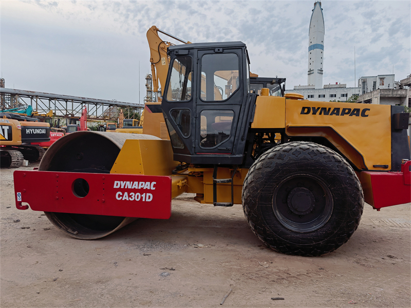 Dynapac CA301D Road Roller