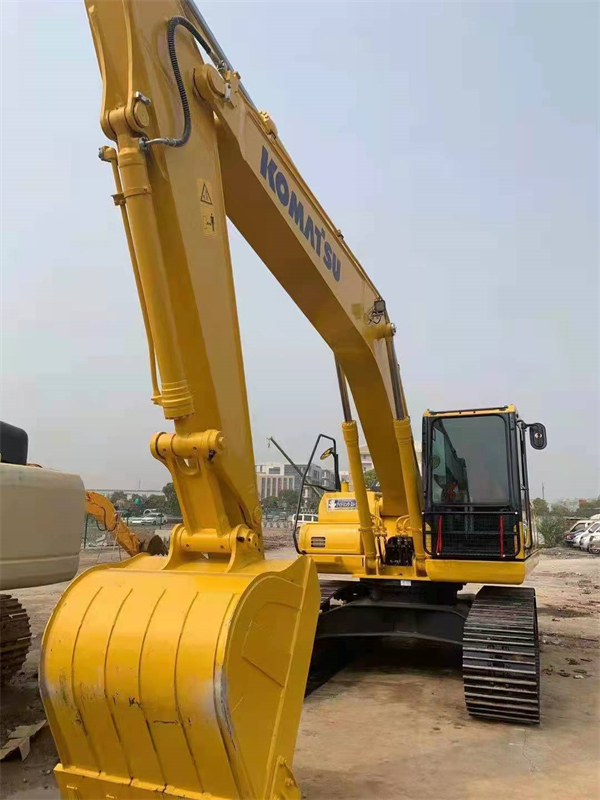 Komatsu PC200-8N1 Excavator