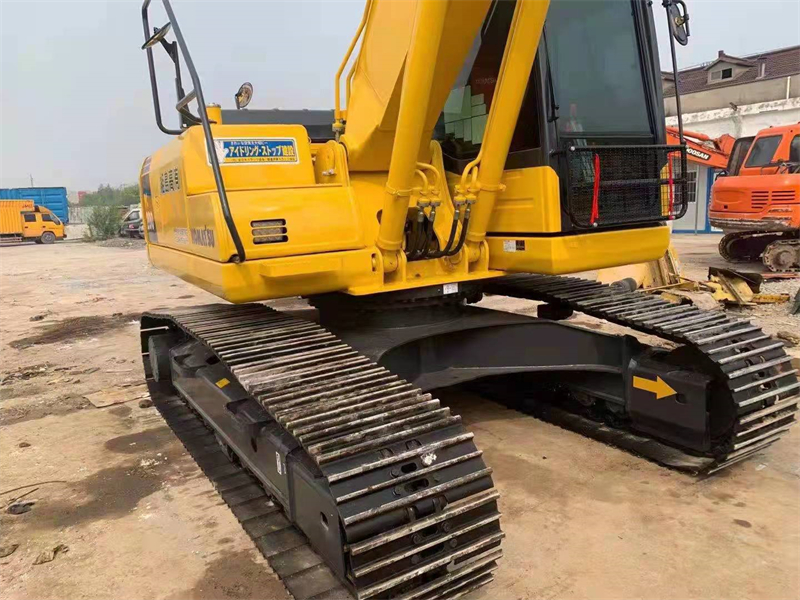 Komatsu PC200-8N1 Excavator