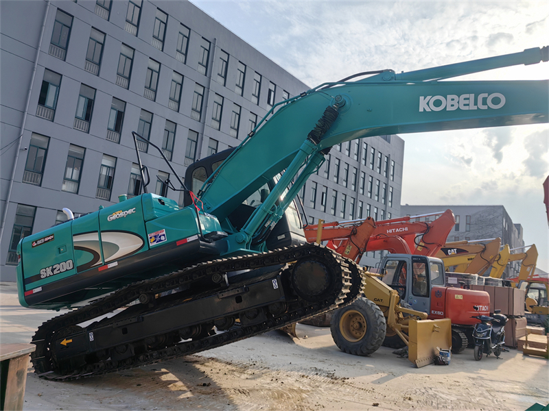 KOBELCO 200 EXCAVATOR SK200-8