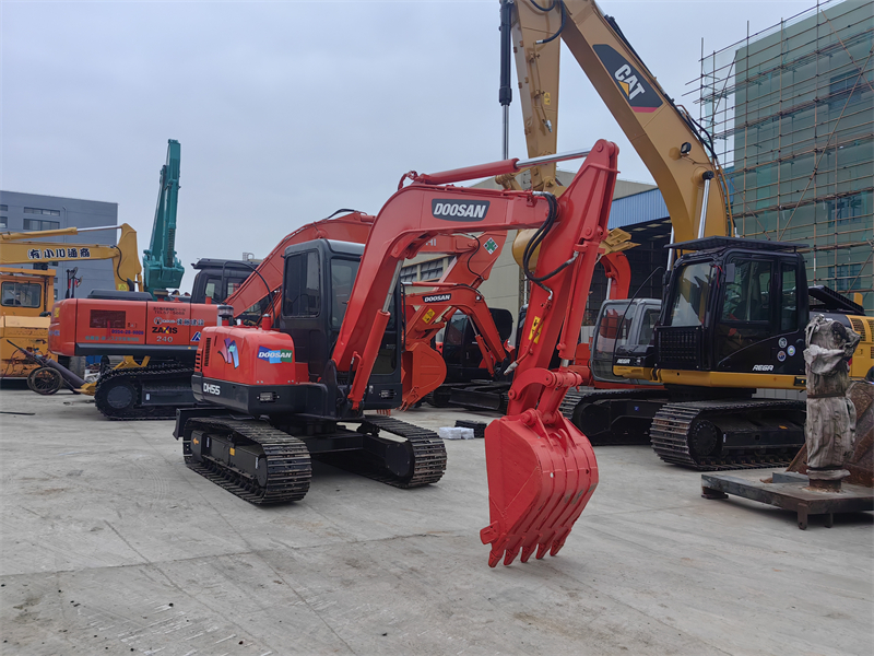 doosan 55 5ton small excavator dh55