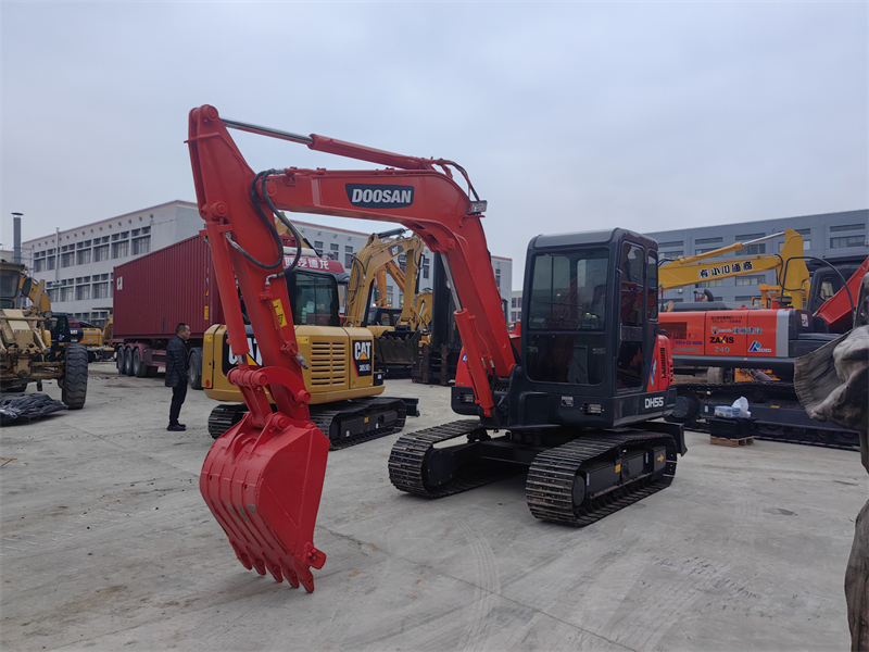 doosan 55 5ton small excavator dh55
