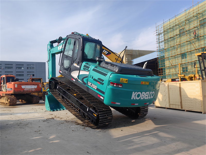 KOBELCO 200 EXCAVATOR SK200-8