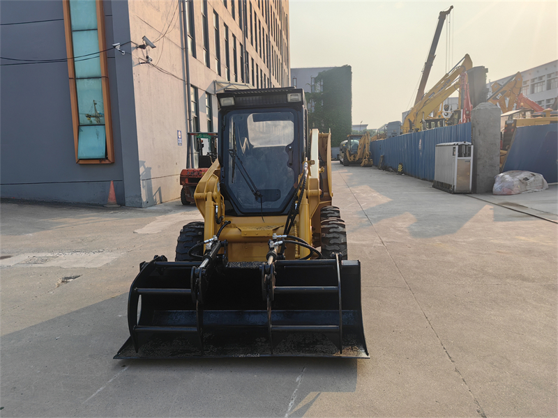 USED Cat Skid Steer Loader 226b