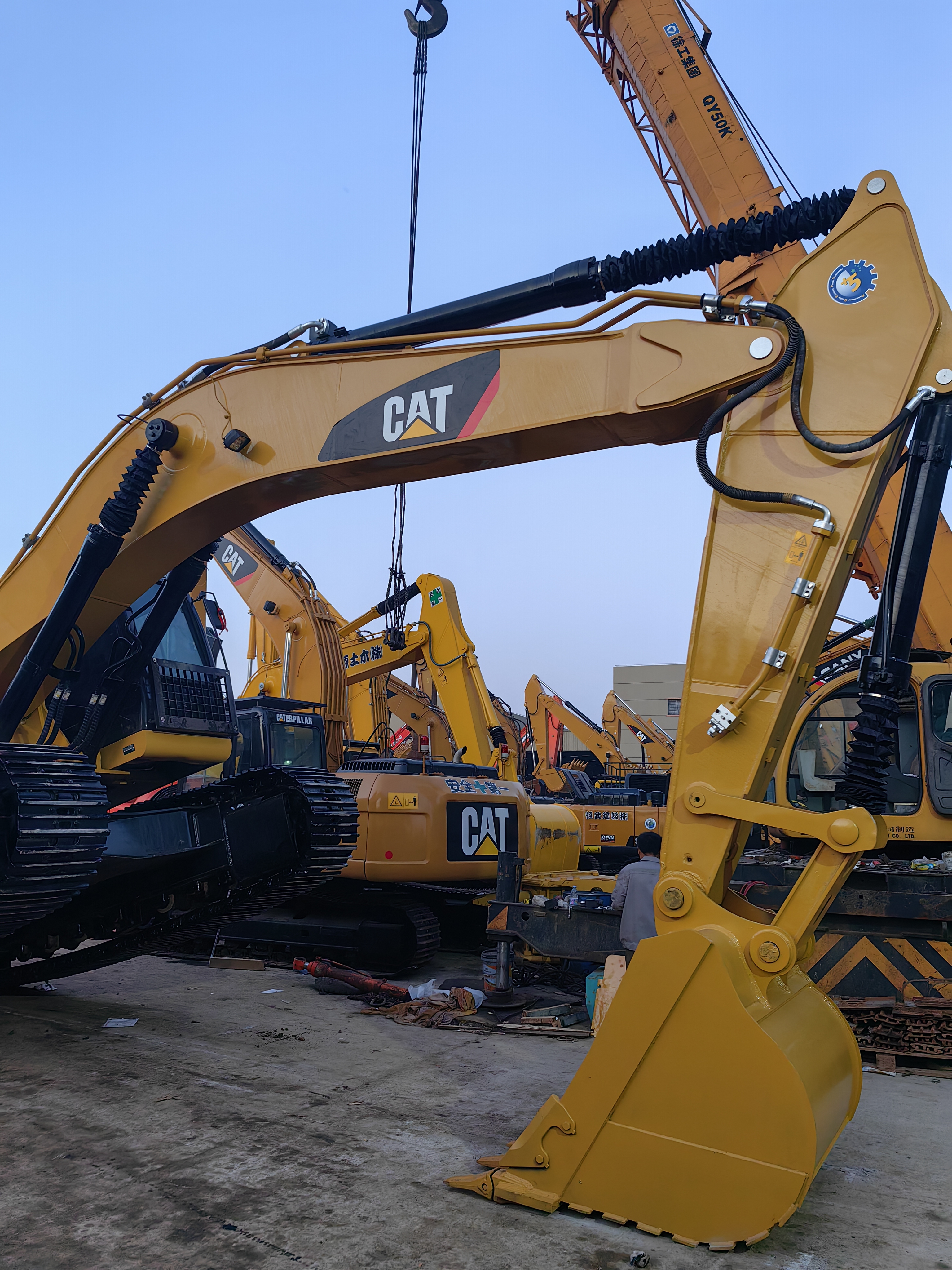CAT 330D2 Crawler Excavator