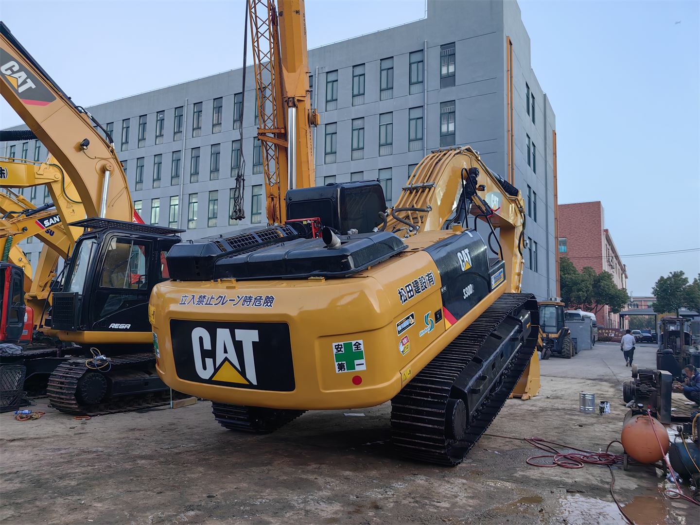 CAT 330D2 Crawler Excavator