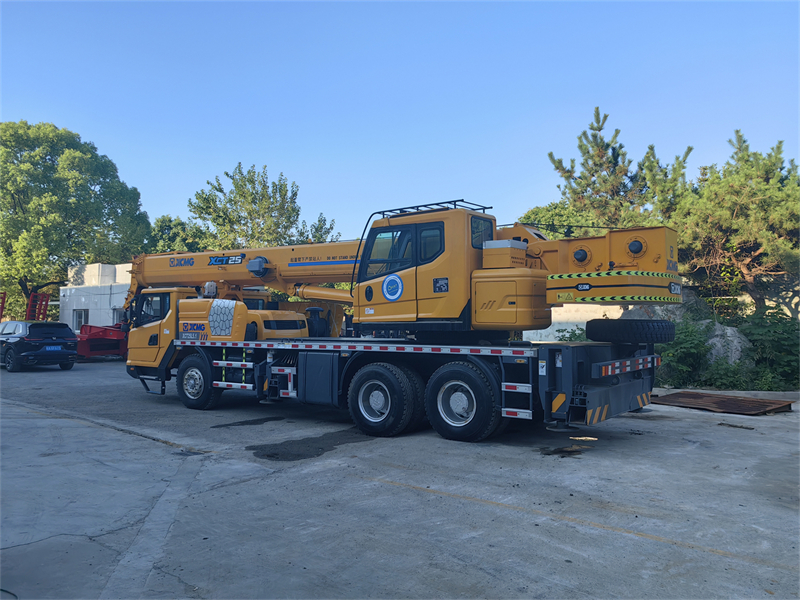 XCMG 25T Truck Crane XCT25L5