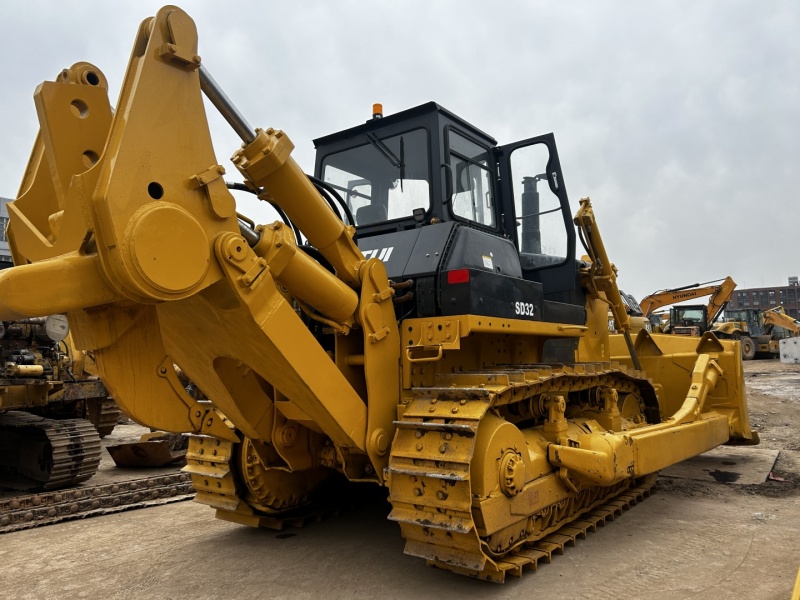 SHANTUI SD32  Bulldozer