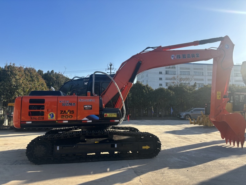 Hitachi zx200-3G excavator