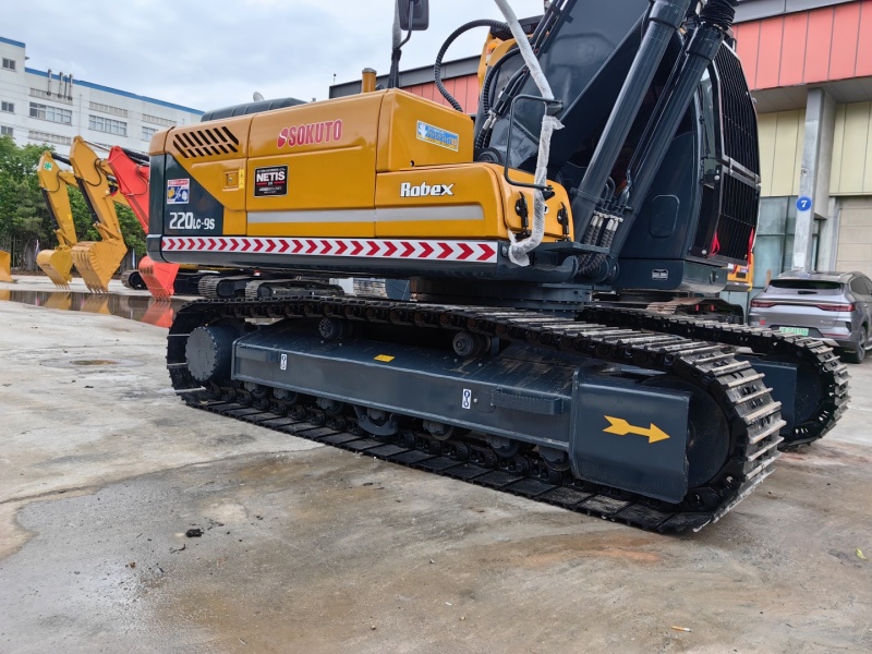 hyundai 220LC-9S crawler excavator
