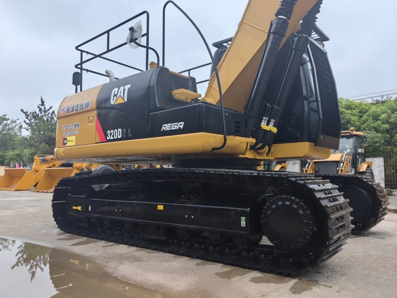 Used Cat 320D2 Excavator