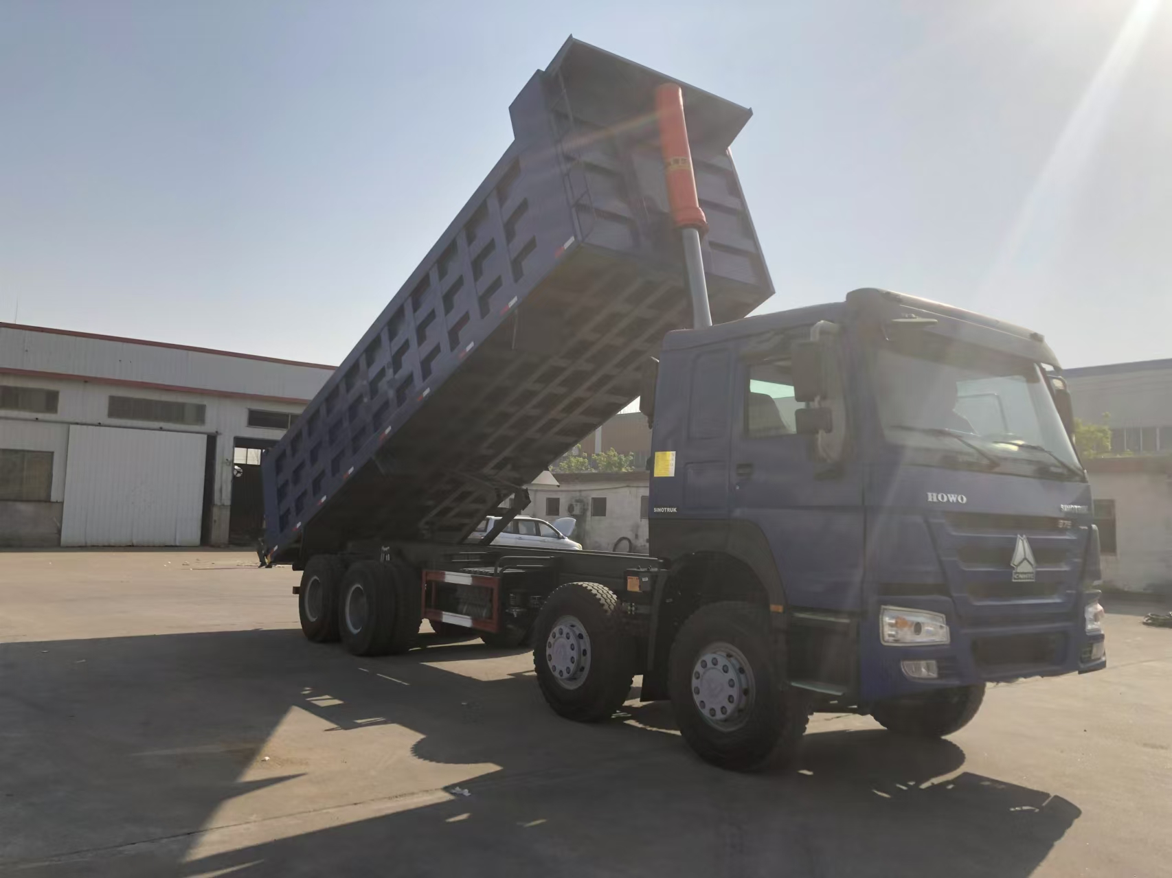 Howo 12 wheels dump truck 4x8