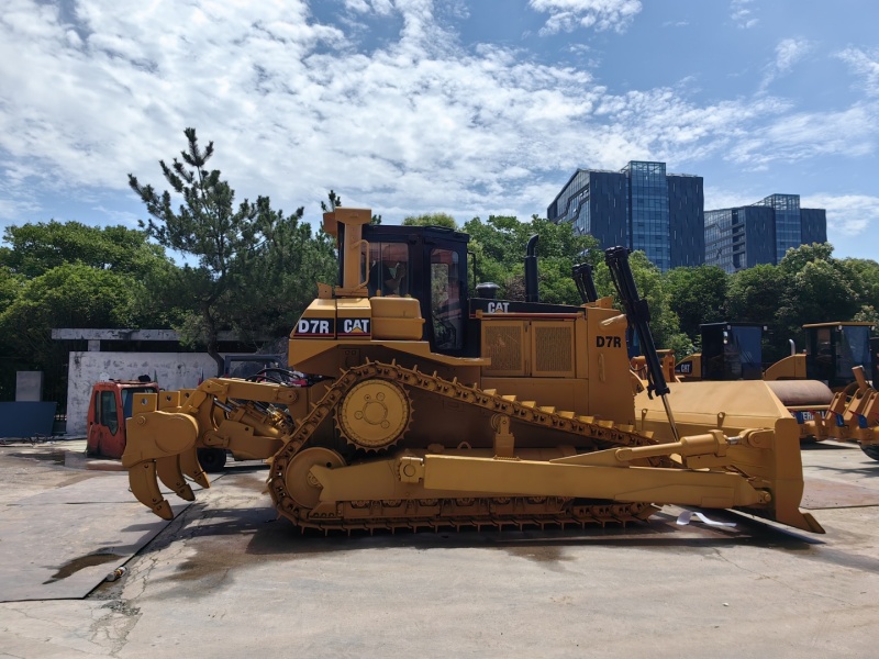 Used Bulldozer Caterpillar D7R