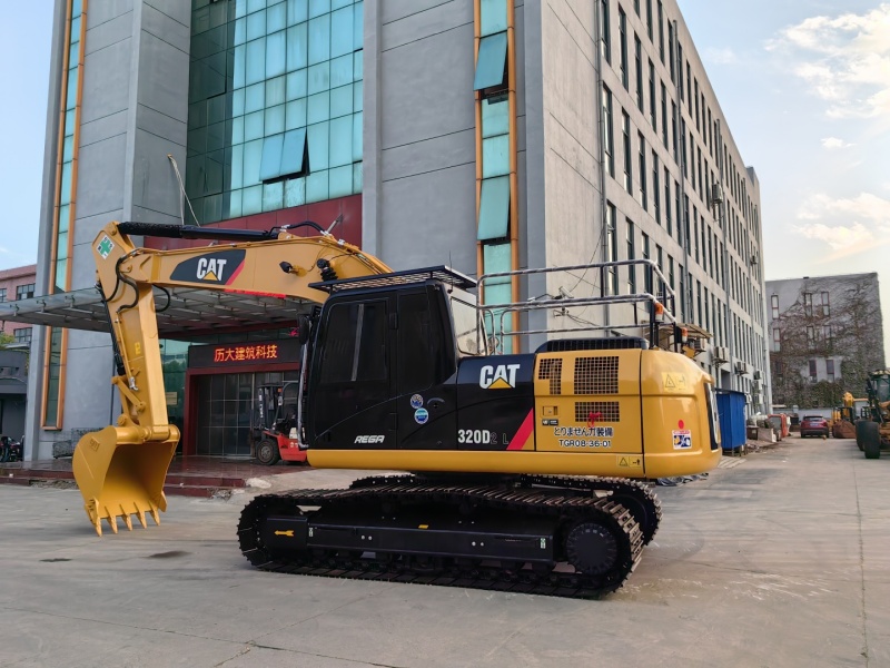 Caterpillar 320d excavator