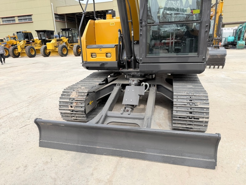 XE75 XCMG Excavator For Sale