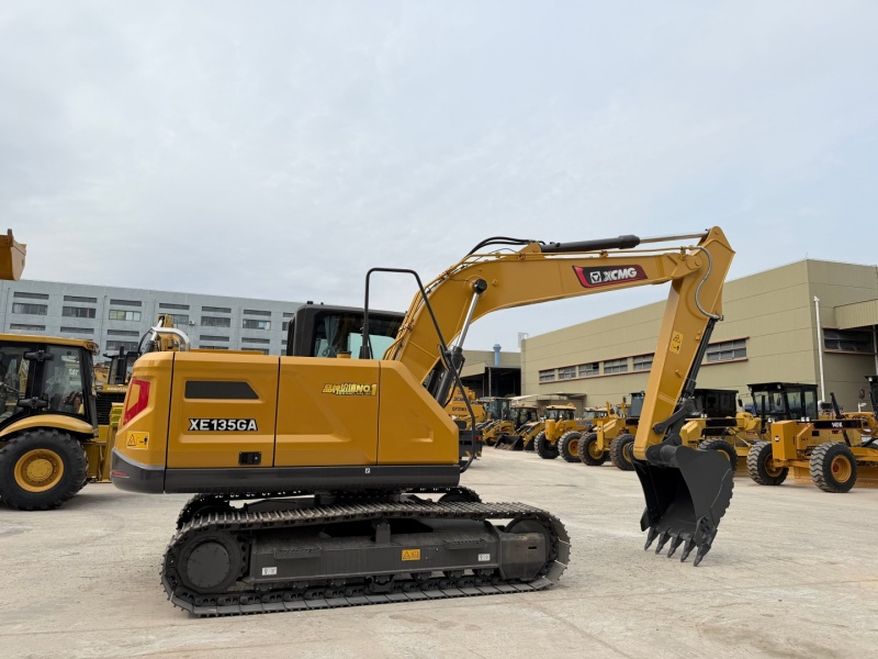 XCMG XE135 Excavator