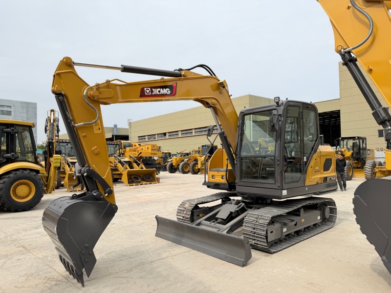 XE75 XCMG Excavator For Sale