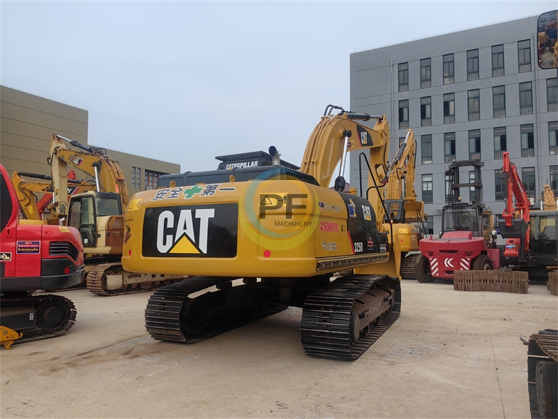 Caterpillar 325D Excavator