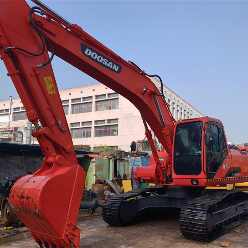 Doosan DH225LC-7 Excavator