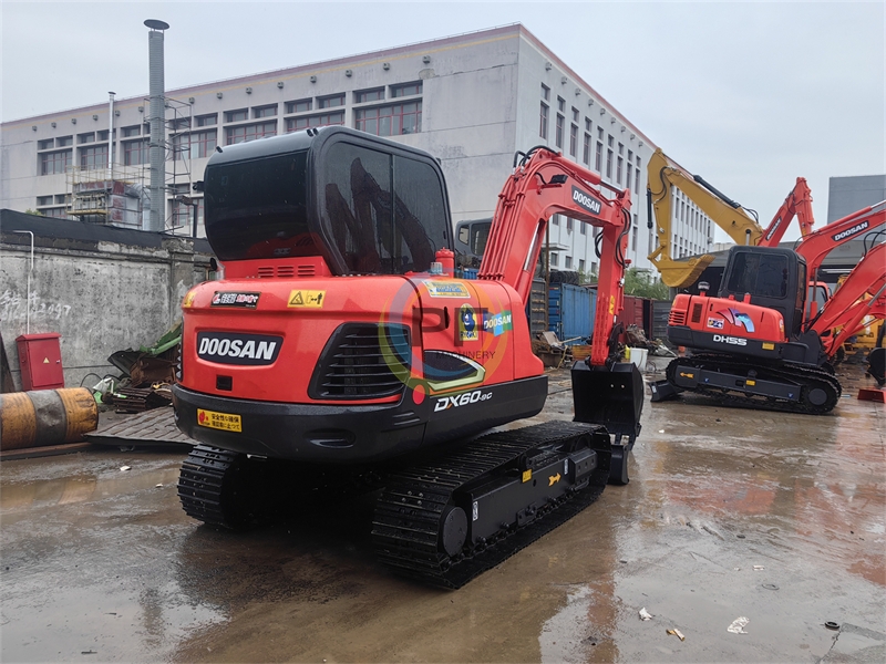 Doosan DX60 Excavator With Good Condition
