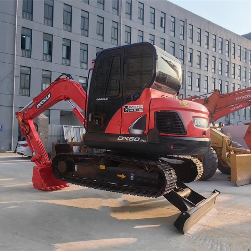 DOOSAN DX60 6ton Mini Excavator For Sale
