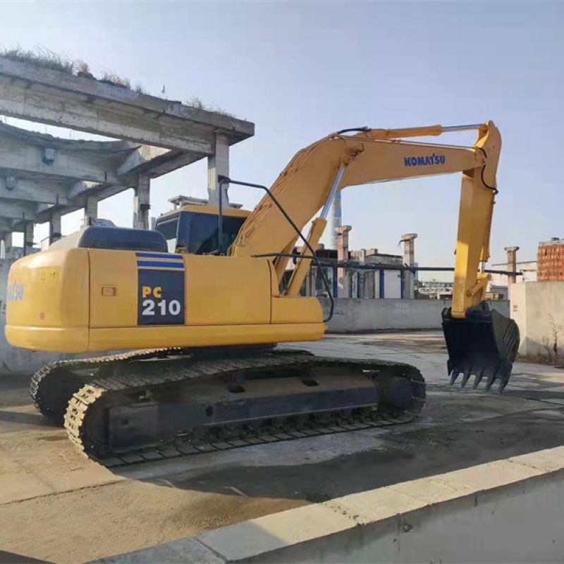 Komatsu PC210-7 Excavator