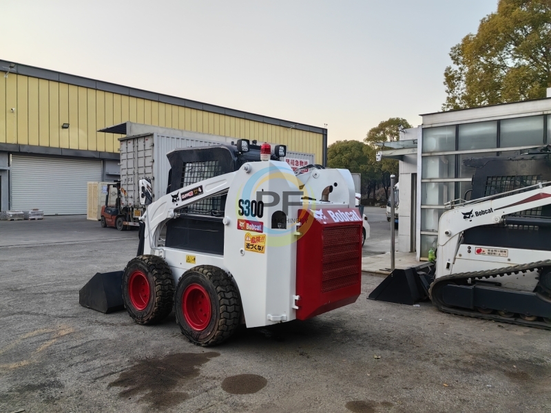 Used Bobcat Skid steer loader S300