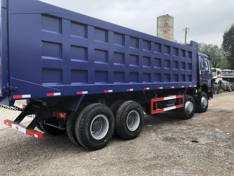 Howo 12 wheels dump truck 4x8