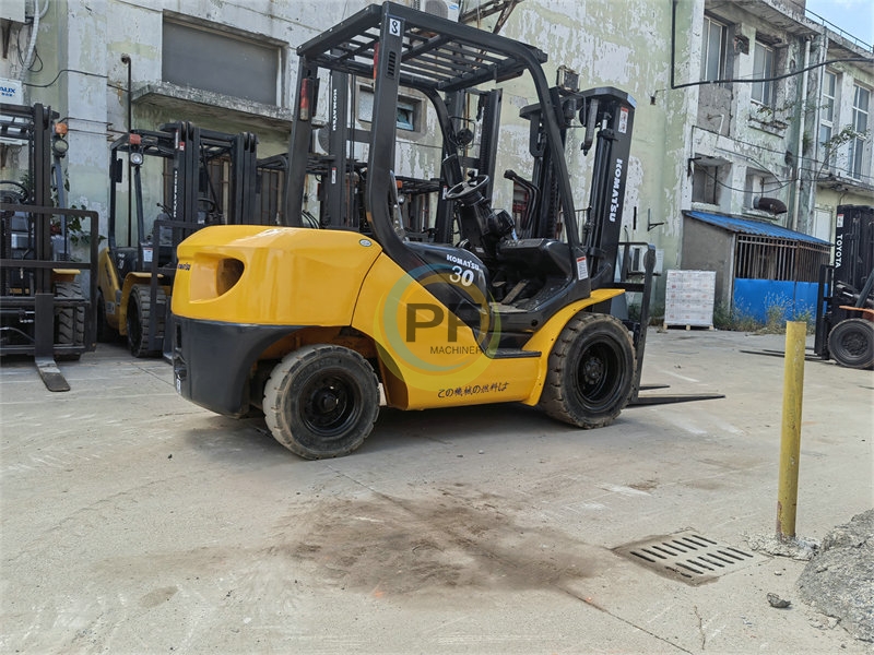 komatsu FD30-17 3ton forklift