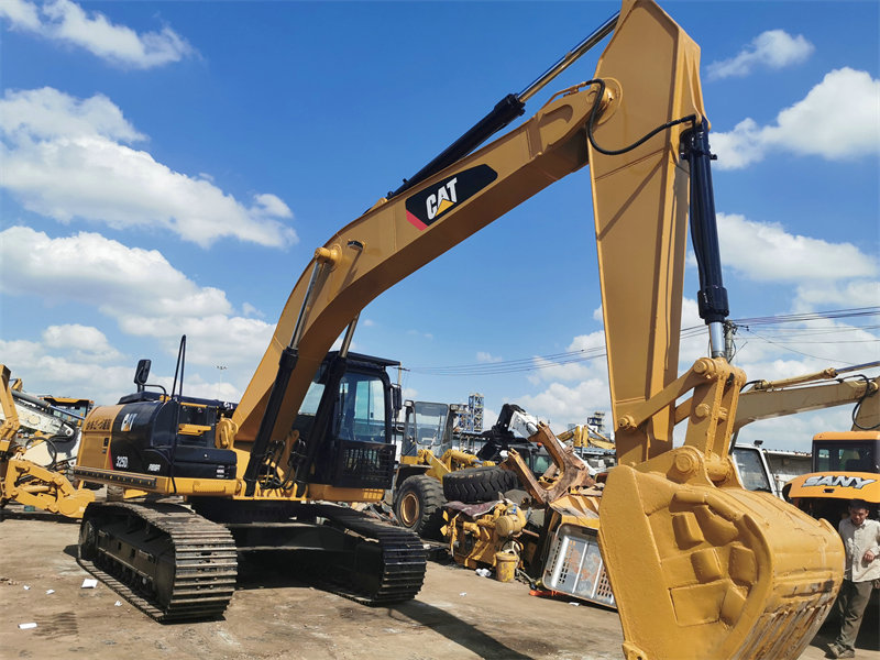  Cat 325d excavator 