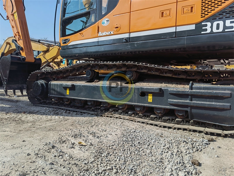 Hyundai 305LC-9T Excavator