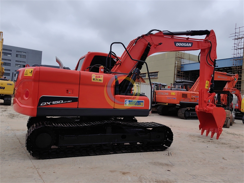 Doosan DX150LC excavator