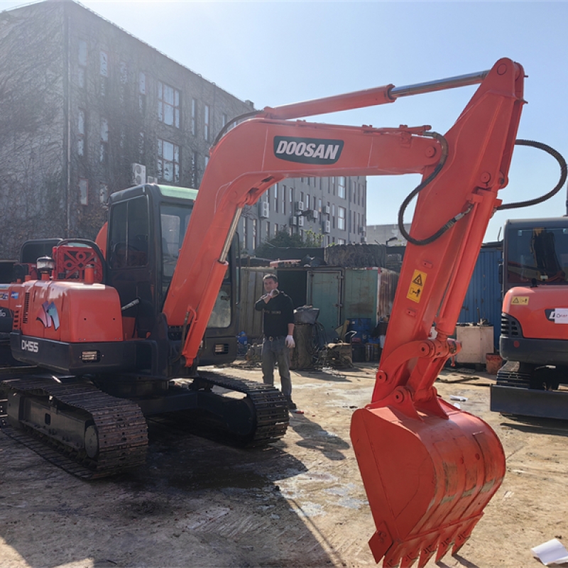 DOOSAN EXCAVATOR DH55
