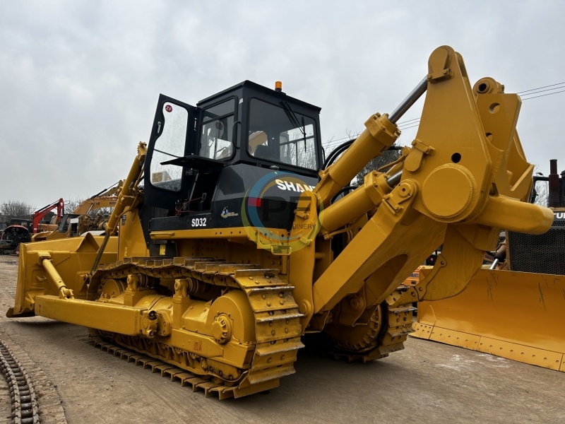 SHANTUI SD32  Bulldozer